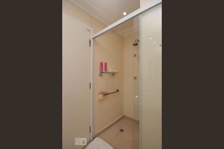 Apartamento à venda com 330m², 4 quartos e 3 vagasBanheiro da Suíte 4