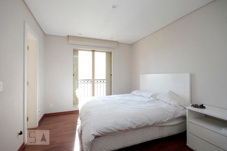 Apartamento à venda com 330m², 4 quartos e 3 vagasSuíte 1
