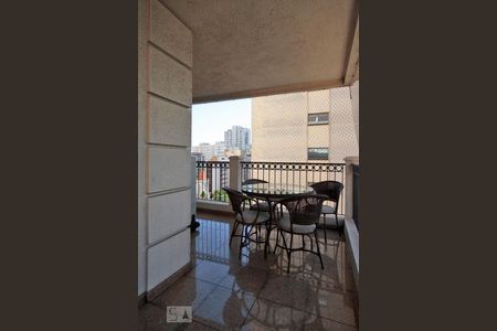 Apartamento à venda com 330m², 4 quartos e 3 vagasVaranda