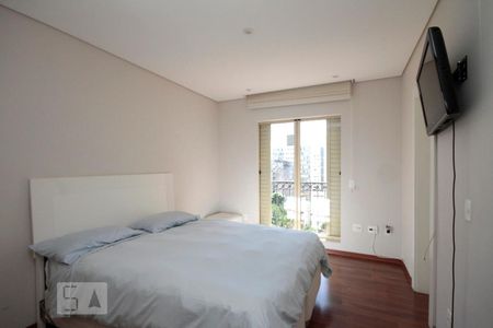 Apartamento à venda com 330m², 4 quartos e 3 vagasSuíte 2
