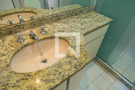 Banheiro Social de apartamento para alugar com 1 quarto, 64m² em Vila Clementino, São Paulo