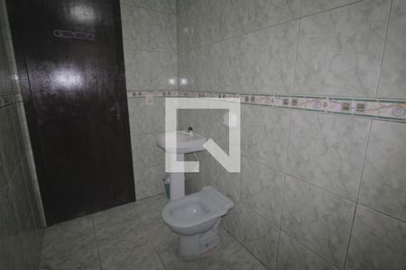 Casa para alugar com 200m², 4 quartos e 2 vagasBanheiro 1
