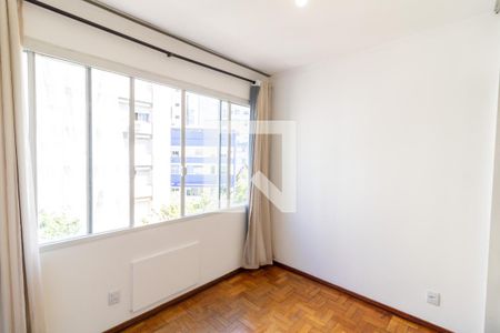 Quarto de kitnet/studio para alugar com 1 quarto, 32m² em Centro Histórico, Porto Alegre