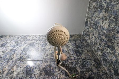 Casa para alugar com 100m², 3 quartos e 1 vagaBanheiro corredor