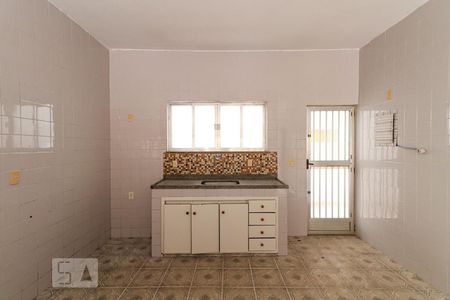 Casa para alugar com 100m², 3 quartos e 1 vagaCozinha
