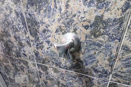 Casa para alugar com 100m², 3 quartos e 1 vagaBanheiro corredor