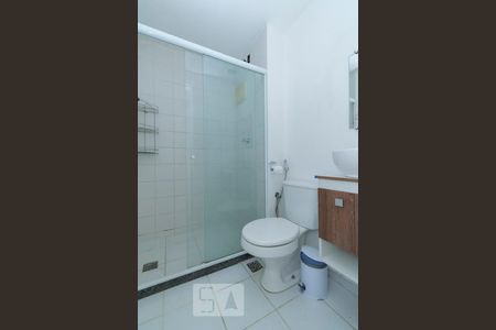 Banheiro Social de apartamento para alugar com 2 quartos, 70m² em Centro, Niterói