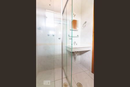 Casa à venda com 150m², 3 quartos e 3 vagas Casa à venda com 150m², 3 quartos e 3 vagasBanheiro da Suíte 3