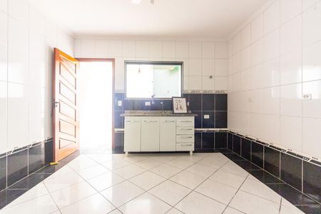 Cozinha  de casa à venda com 3 quartos, 150m² em Cidade São Francisco, São Paulo