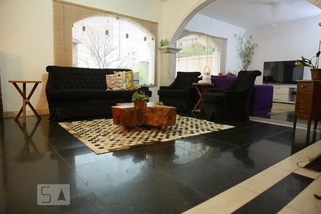 Sala de casa para alugar com 4 quartos, 400m² em Aclimação, São Paulo