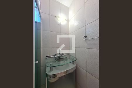 Apartamento à venda com 47m², 2 quartos e 1 vagaBanheiro Social