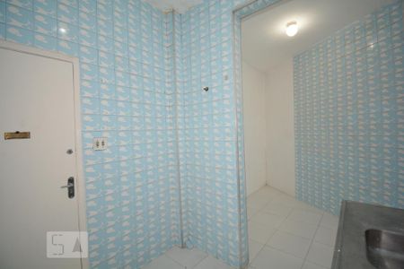 Apartamento para alugar com 79m², 2 quartos e sem vagaCozinha e Área de Serviço