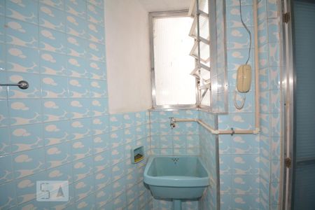 Apartamento para alugar com 79m², 2 quartos e sem vagaCozinha e Área de Serviço