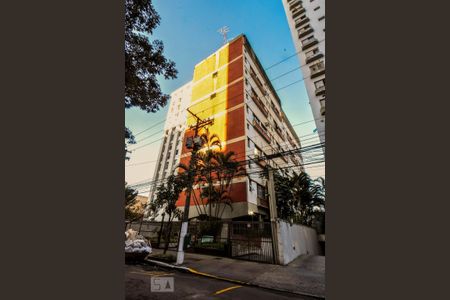 Prédio de apartamento à venda com 1 quarto, 50m² em Brooklin Paulista, São Paulo