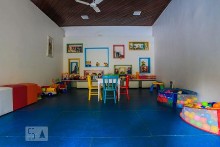 Apartamento à venda com 87m², 3 quartos e 2 vagas Apartamento à venda com 87m², 3 quartos e 2 vagasBriquedoteca