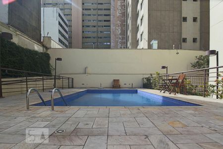 Piscina de apartamento para alugar com 2 quartos, 60m² em Consolação, São Paulo