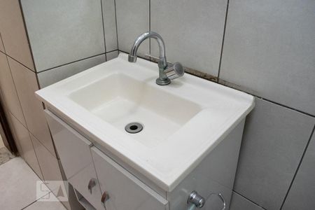 PIA BANHEIRO de casa para alugar com 2 quartos, 80m² em Parque Peruche, São Paulo