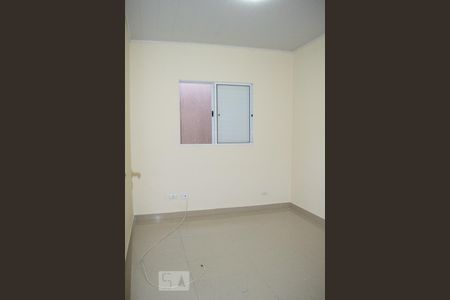 QUARTO 2 de casa para alugar com 2 quartos, 80m² em Parque Peruche, São Paulo
