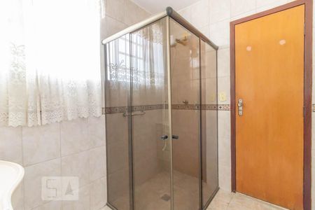 Banheiro de apartamento à venda com 3 quartos, 80m² em Concórdia, Belo Horizonte
