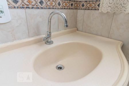 Apartamento à venda com 80m², 3 quartos e 1 vaga Apartamento à venda com 80m², 3 quartos e 1 vagaBanheiro