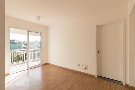 Apartamento para alugar com 67m², 2 quartos e 1 vagaSala