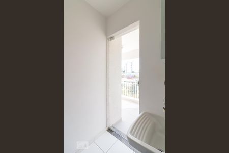 Apartamento para alugar com 67m², 2 quartos e 1 vagaÁrea de serviço