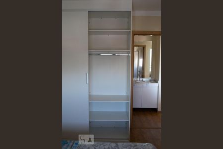 Apartamento para alugar com 44m², 1 quarto e 1 vagaARMÁRIO QUARTO