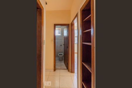 Corredor de apartamento para alugar com 3 quartos, 147m² em Sion, Belo Horizonte