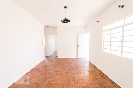 Sala  de apartamento para alugar com 2 quartos, 100m² em Jardim da Glória, São Paulo