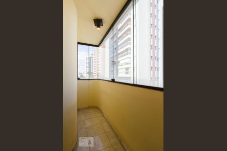 Apartamento para alugar com 150m², 3 quartos e 2 vagas Apartamento para alugar com 150m², 3 quartos e 2 vagasVaranda