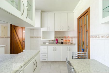 Apartamento para alugar com 150m², 3 quartos e 2 vagas Apartamento para alugar com 150m², 3 quartos e 2 vagasCozinha