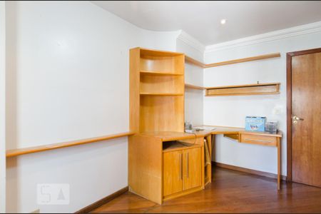 Apartamento para alugar com 150m², 3 quartos e 2 vagas Apartamento para alugar com 150m², 3 quartos e 2 vagasQuarto