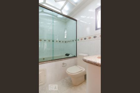 Apartamento para alugar com 150m², 3 quartos e 2 vagas Apartamento para alugar com 150m², 3 quartos e 2 vagasBanheiro da suíte 2