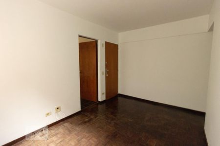 Sala de apartamento para alugar com 1 quarto, 34m² em Centro, Curitiba