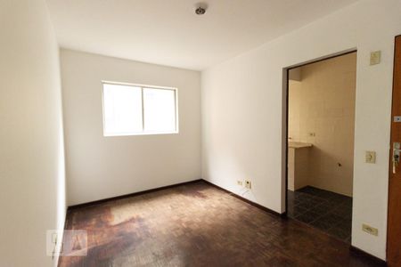 Sala de apartamento para alugar com 1 quarto, 34m² em Centro, Curitiba