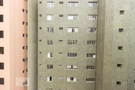 Quarto - vista de apartamento para alugar com 1 quarto, 34m² em Centro, Curitiba