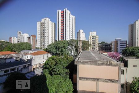 Vista do Quarto 2 de apartamento para alugar com 2 quartos, 57m² em Vila Ipojuca, São Paulo