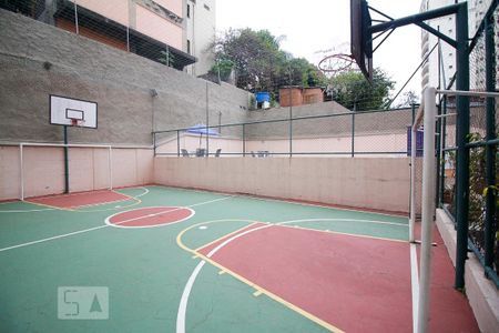 Quadra de apartamento para alugar com 2 quartos, 57m² em Vila Ipojuca, São Paulo