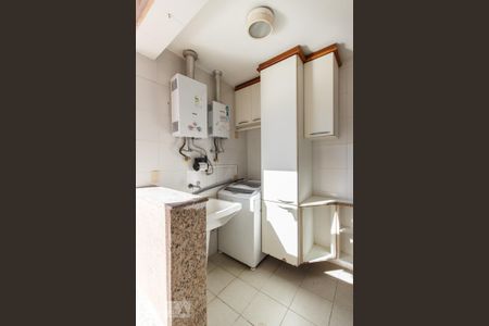 Apartamento à venda com 200m², 2 quartos e sem vagaÁrea de Serviço
