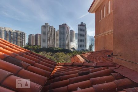 Apartamento à venda com 200m², 2 quartos e sem vagaVista Quarto