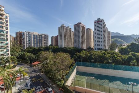 Apartamento à venda com 200m², 2 quartos e sem vagaVista Varanda