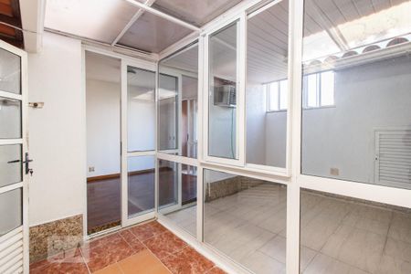 Apartamento à venda com 200m², 2 quartos e sem vagaSuíte 2