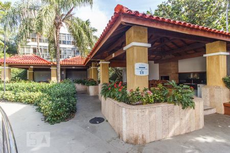 Apartamento à venda com 200m², 2 quartos e sem vagaChurrasqueiras