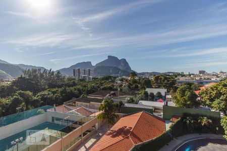 Apartamento à venda com 200m², 2 quartos e sem vagaVista Varanda