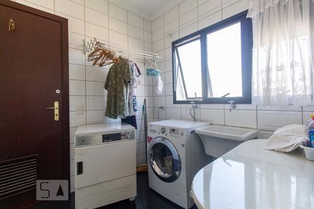 Apartamento à venda com 210m², 3 quartos e 3 vagasÁrea de serviço