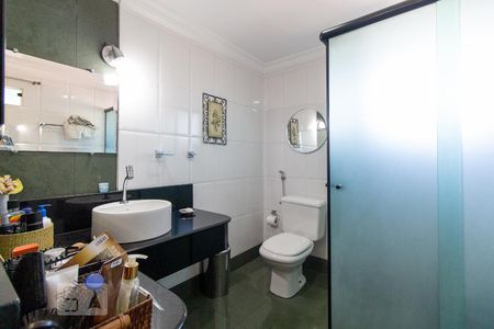 Apartamento à venda com 210m², 3 quartos e 3 vagasBanheiro do Quarto 3