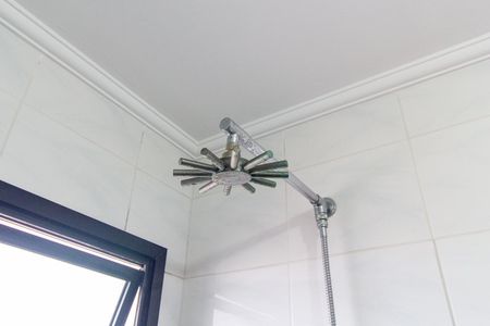 Banheiro de apartamento à venda com 3 quartos, 210m² em Vila Carrão, São Paulo