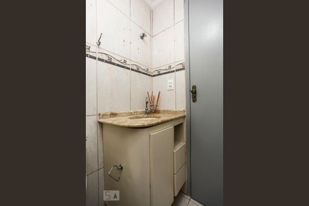 Apartamento à venda com 70m², 2 quartos e 1 vaga Apartamento à venda com 70m², 2 quartos e 1 vagaBanheiro
