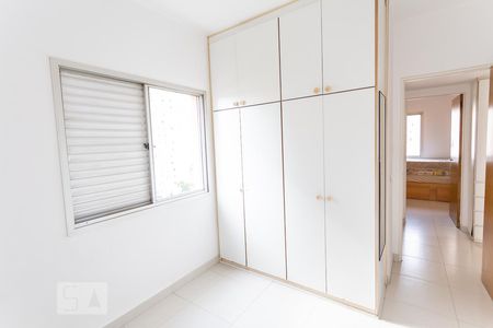 Quarto de apartamento à venda com 3 quartos, 70m² em Chácara Inglesa, São Paulo