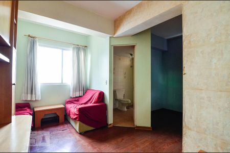 Sala de apartamento para alugar com 1 quarto, 52m² em Centro, Campinas